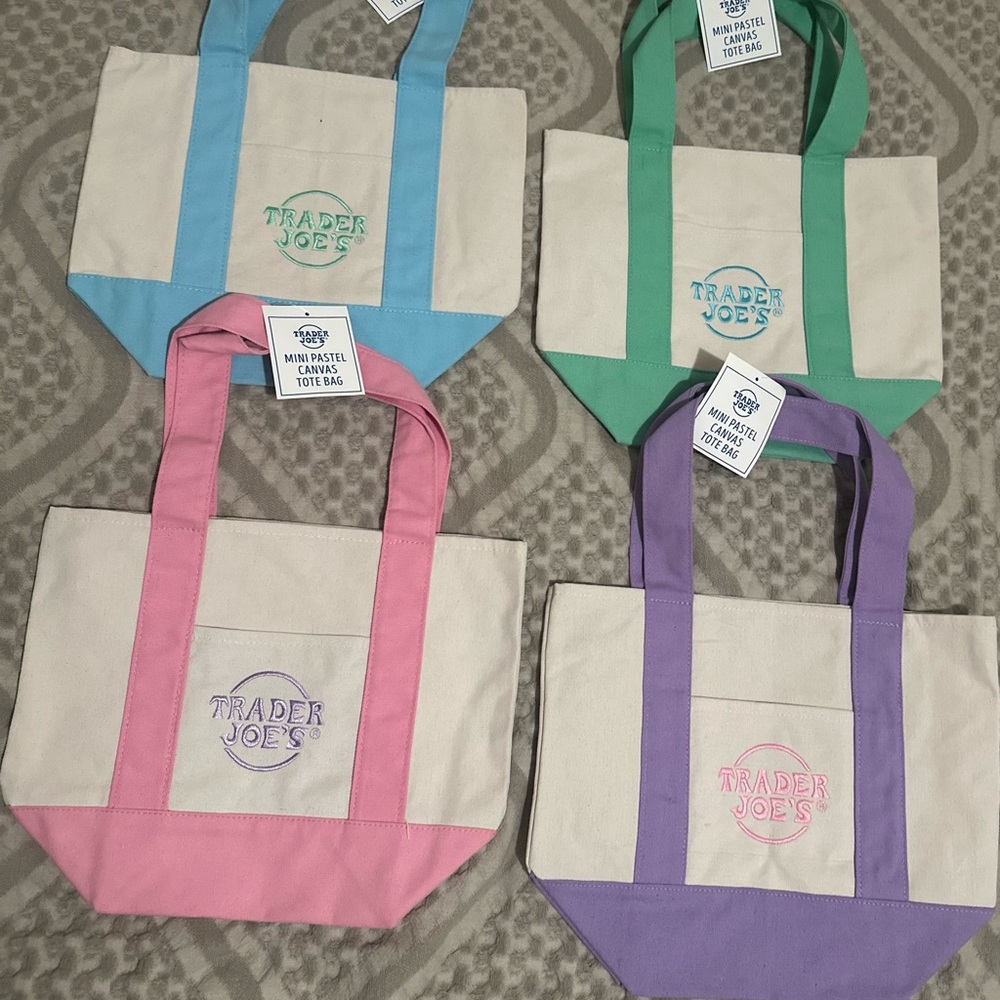 Trader Joe’s Pastel Mini Canvas Tote Bag Set